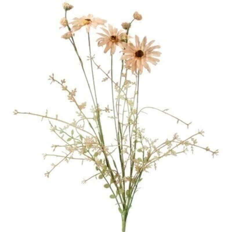 A realistic faux apricot wild daisy artifical flowers. The artifical pick can be arranged into a pot or vase. made by the Londer designer Gisela Graham who designs really beautiful gifts for your home and garden. Would make an ideal gift. Would look good in any home and would suit any decor.